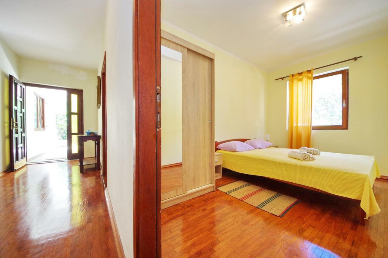 Apartments Eduard Врси Экстерьер фото